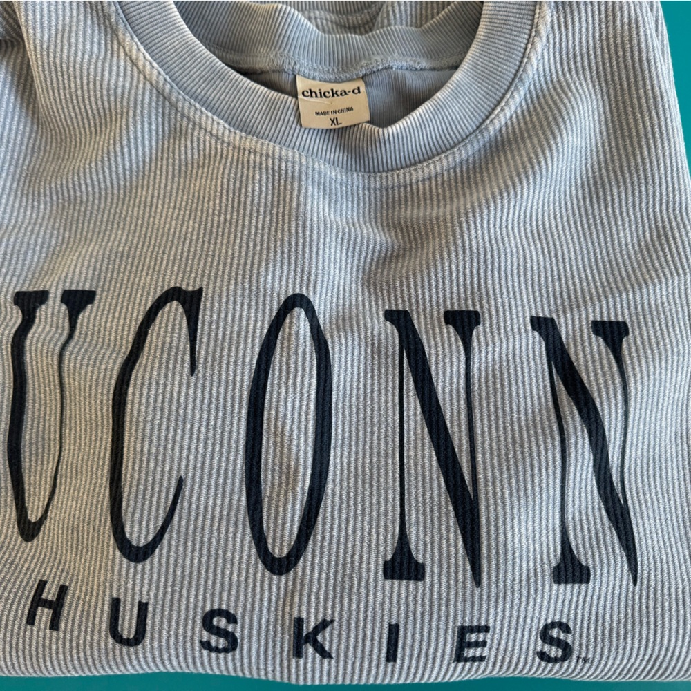 UConn waffle knot crew neck